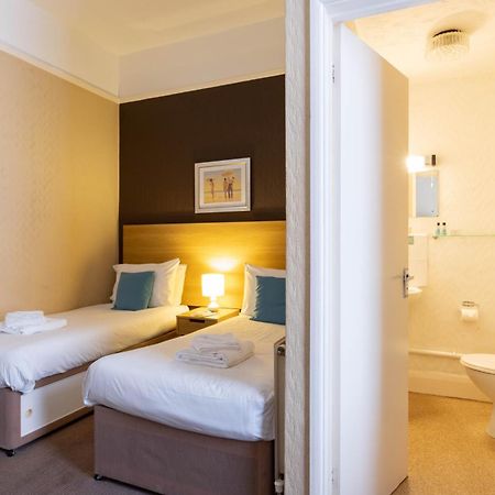 Dilkhusa Grand Hotel By Compass Hospitality إلفراكومبْ الغرفة الصورة