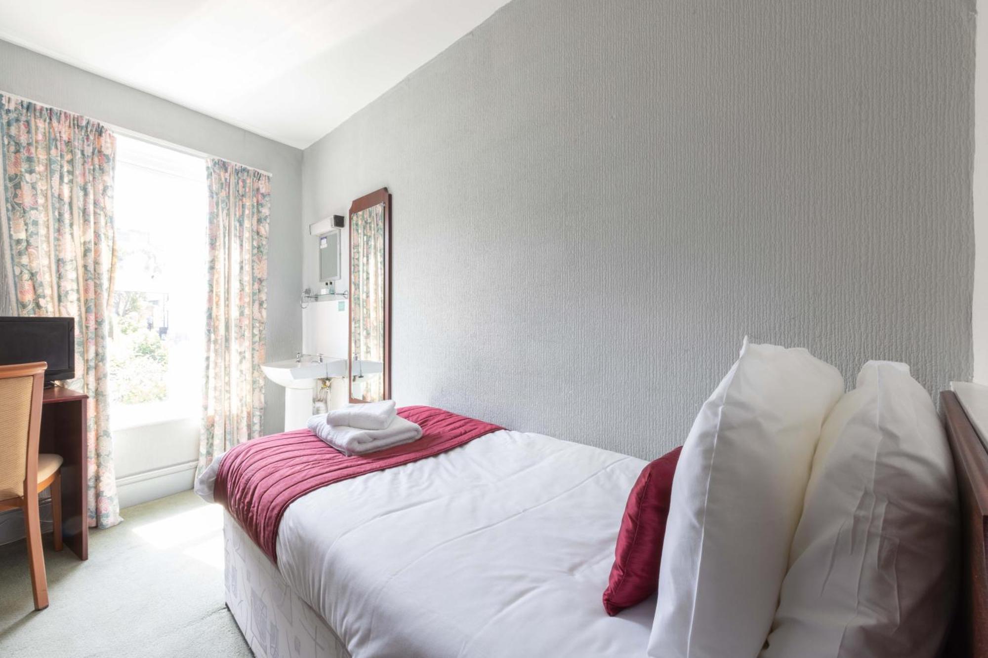 Dilkhusa Grand Hotel By Compass Hospitality إلفراكومبْ الغرفة الصورة