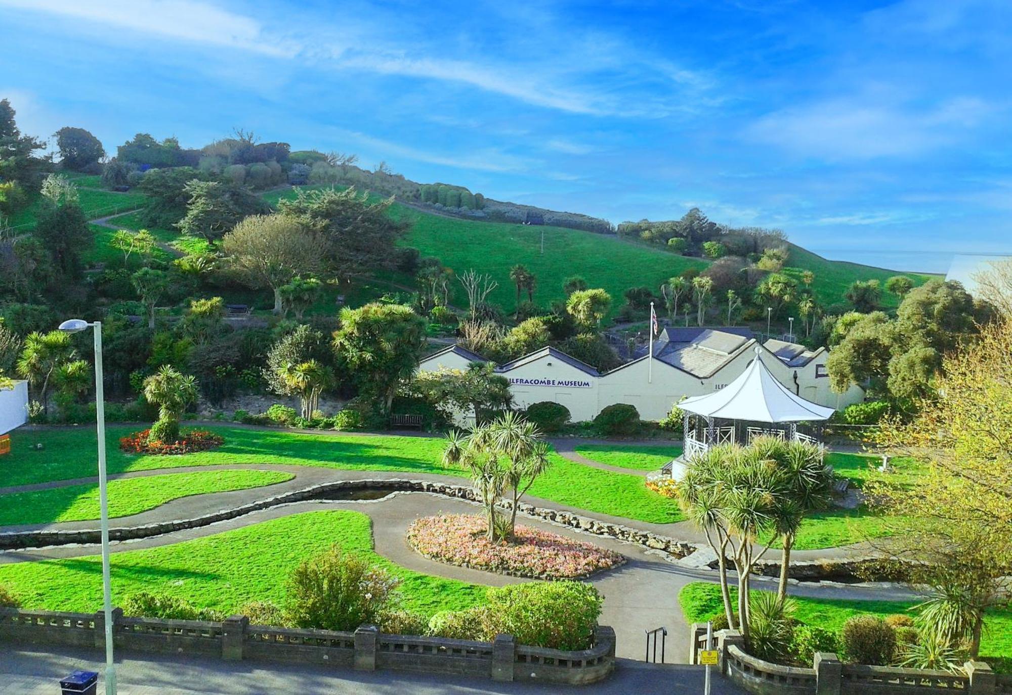 Dilkhusa Grand Hotel By Compass Hospitality إلفراكومبْ المظهر الخارجي الصورة